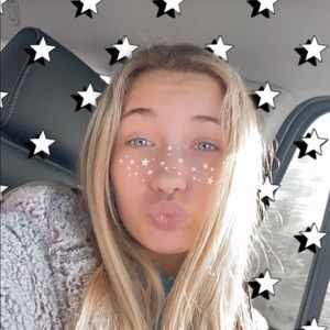 Meet your Posher, Riley